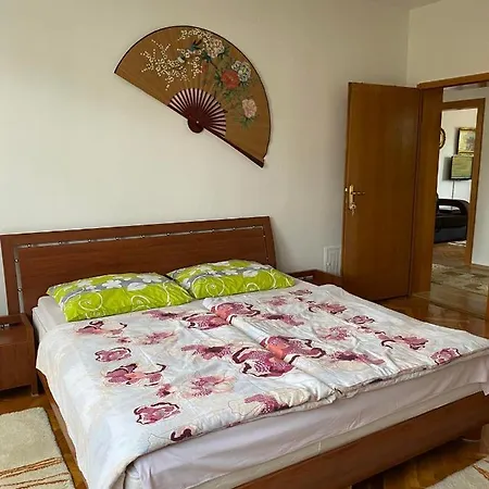 Apartman White House 1 Δωμάτια σε οικογενειακή κατοικία Bihać